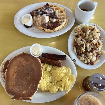 Original Jack's Country Kitchen - Pancake combo, elvis waffle, hash browns - American Near Me - Avalon, California Original Jack's Country Kitchen - Pancake combo, elvis waffle, hash browns - American Near Me - Avalon, California