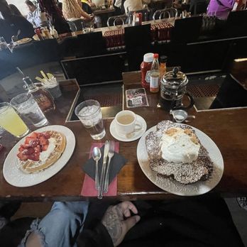 The Griddle Cafe - Breakfast & Brunch Near Me - Los Angeles, California The Griddle Cafe - Breakfast & Brunch Near Me - Los Angeles, California
