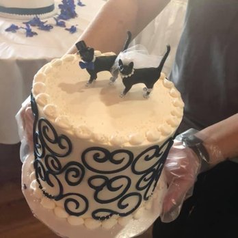 Cakes by Stephanie - Bakeries Near Me - Monroe, Michigan