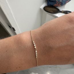 This is the bracelet after under 2 years of wear - this is considered normal quality for them to have a diamond fall out in less than 2 yrs This is the bracelet after under 2 years of wear - this is considered normal quality for them to have a diamond fall out in less than 2 yrs