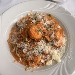 Shrimp pasta with prosciutto mushrooms Very average