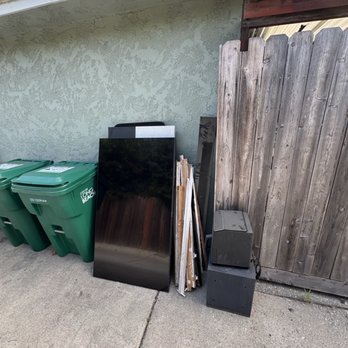 Third Gear Hauling - Junk Removal & Hauling Near Me - Long Beach, California Third Gear Hauling - Junk Removal & Hauling Near Me - Long Beach, California