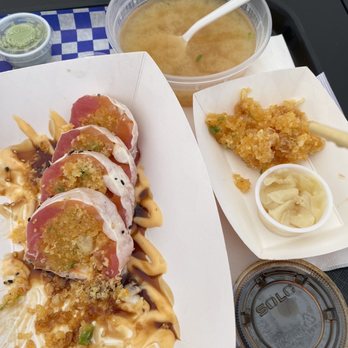 Awesome Sushi - Soggy "tempura flake" stuffing - Japanese Near Me - Long Beach, California Awesome Sushi - Soggy "tempura flake" stuffing - Japanese Near Me - Long Beach, California