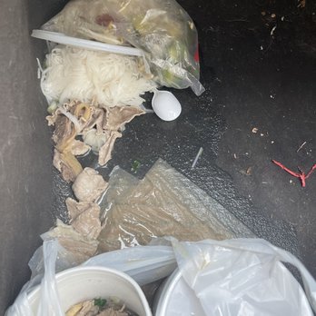 Pho Stop - Container not properly sealed for to go food - Vietnamese Near Me - Lancaster, California Pho Stop - Container not properly sealed for to go food - Vietnamese Near Me - Lancaster, California