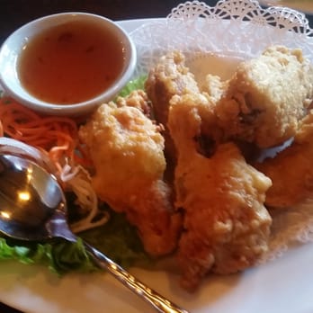 Larb Thai Restaurant - Crispy chicken wings - Cocktail Bars Near Me - Brunswick, Ohio Larb Thai Restaurant - Crispy chicken wings - Cocktail Bars Near Me - Brunswick, Ohio