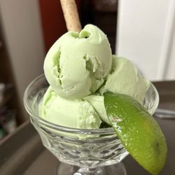 Allen's Restaurant and antiques. - Avocado ice cream.. an Allen's special