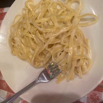 Buca di Beppo Italian Restaurant - Fettuccine Alfredo - Italian Near Me - Brea, California Buca di Beppo Italian Restaurant - Fettuccine Alfredo - Italian Near Me - Brea, California