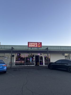 Smokin' Bowls by null