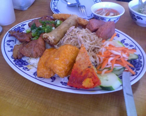 Com Tam Thuan Kieu by null