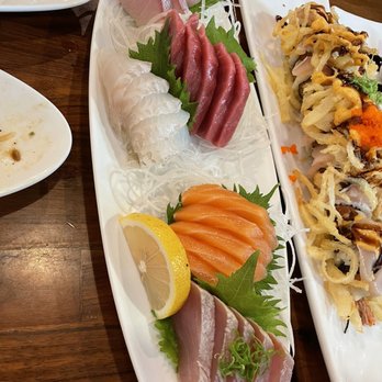 Mikko Sushi - Medium 25 Piece Sashimi - Sushi Bars Near Me - Escondido, California Mikko Sushi - Medium 25 Piece Sashimi - Sushi Bars Near Me - Escondido, California