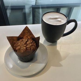 Storm City Coffee - Apple Muffin, Honeybush Peach Tea Misto - Coffee & Tea Near Me - Vancouver, British Columbia