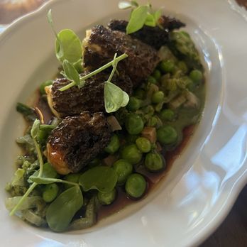 St Lawrence Restaurant - French Near Me - Vancouver, British Columbia