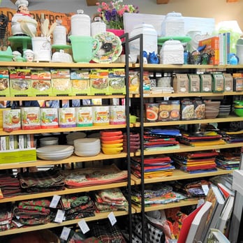 Linn's Gourmet Goods - Specialty Food Near Me - Cambria, California