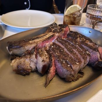 Sunny's Steakhouse - Ribeye - Cocktail Bars Near Me - Miami, Florida