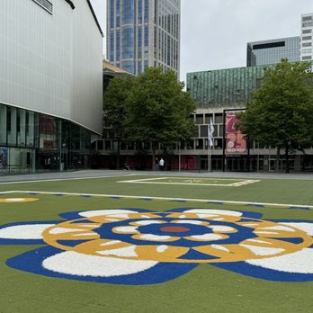 Theater Square - Areas to play - Playgrounds Near Me