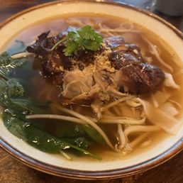 Roasted Duck Noodle Soup (Chinese Thai) Roasted Duck Noodle Soup (Chinese Thai)