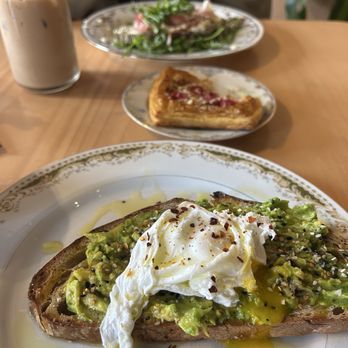 Savor The Rise - Avocado toast - Bakeries Near Me - Indianola, Iowa