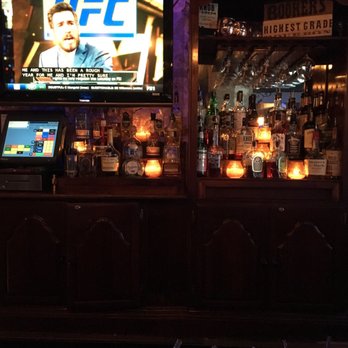 Roosevelt Bar - Dark n moody bar - Dive Bars Near Me - New Orleans, Louisiana