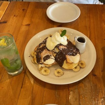 Cream Pot - S'mores pancakes - Breakfast & Brunch Near Me - Honolulu, Hawaii Cream Pot - S'mores pancakes - Breakfast & Brunch Near Me - Honolulu, Hawaii