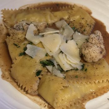 Maxwells Trading - New American Near Me - Chicago, Illinois