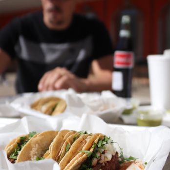Mexico Lindo - Eating our tacos outside. - Mexican Near Me - Elizabethtown, Kentucky Mexico Lindo - Eating our tacos outside. - Mexican Near Me - Elizabethtown, Kentucky