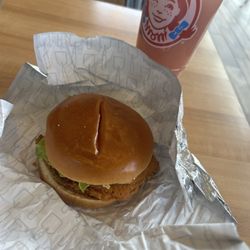 Wendy's - Spicy Chicken and Strawberry Lemonade