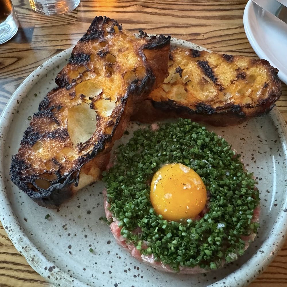 Petite Leon - Tartar - Mexican Near Me - Minneapolis, Minnesota