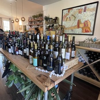 LP On Main - Wine on sale - Seafood Near Me - Banner Elk, North Carolina