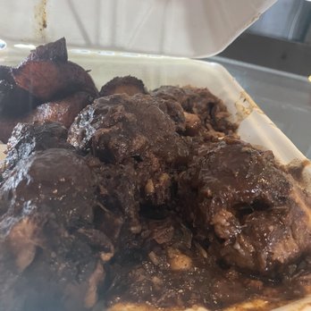 Mad Cow Grill - This was how my food was served. - American Near Me - Laurel, Maryland