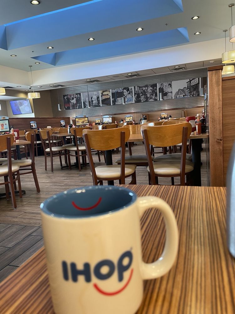 IHOP - Photo 2