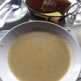 La Grolla - Soup of the day and complimentary bread basket. - Italian Near Me - Saint Paul, Minnesota La Grolla - Soup of the day and complimentary bread basket. - Italian Near Me - Saint Paul, Minnesota