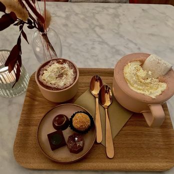 Kaf Kafe Bryggen - Coffee & Tea Near Me - Bergen, 12