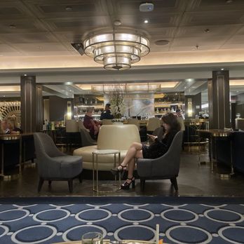 Discovery Princess - Crown Grill Bar - Travel Agents Near Me - Wilmington, California