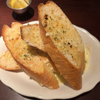 Pappadeaux Seafood Kitchen - Garlic bread - Seafood Near Me - Pharr, Texas