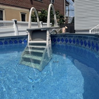 Lorenzo's Luxury Laps - Pool & Hot Tub Service Near Me - Bronx, New York