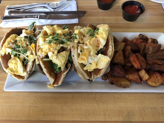 Monki Breakfast Club & Bistro Beltline by null