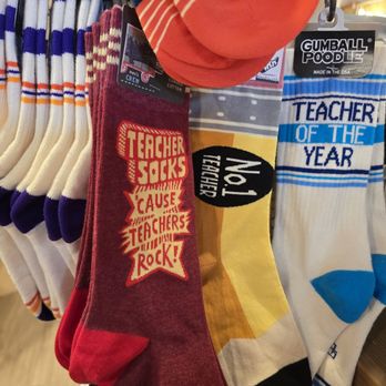 Gather & Collect - Used, Vintage & Consignment Near Me - Glen Ellyn, Illinois