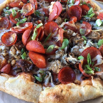 Simmzy's Restaurant Long Beach - Pizza so good, makes you wanna slap yo momma - Gastropubs Near Me - Long Beach, California Simmzy's Restaurant Long Beach - Pizza so good, makes you wanna slap yo momma - Gastropubs Near Me - Long Beach, California