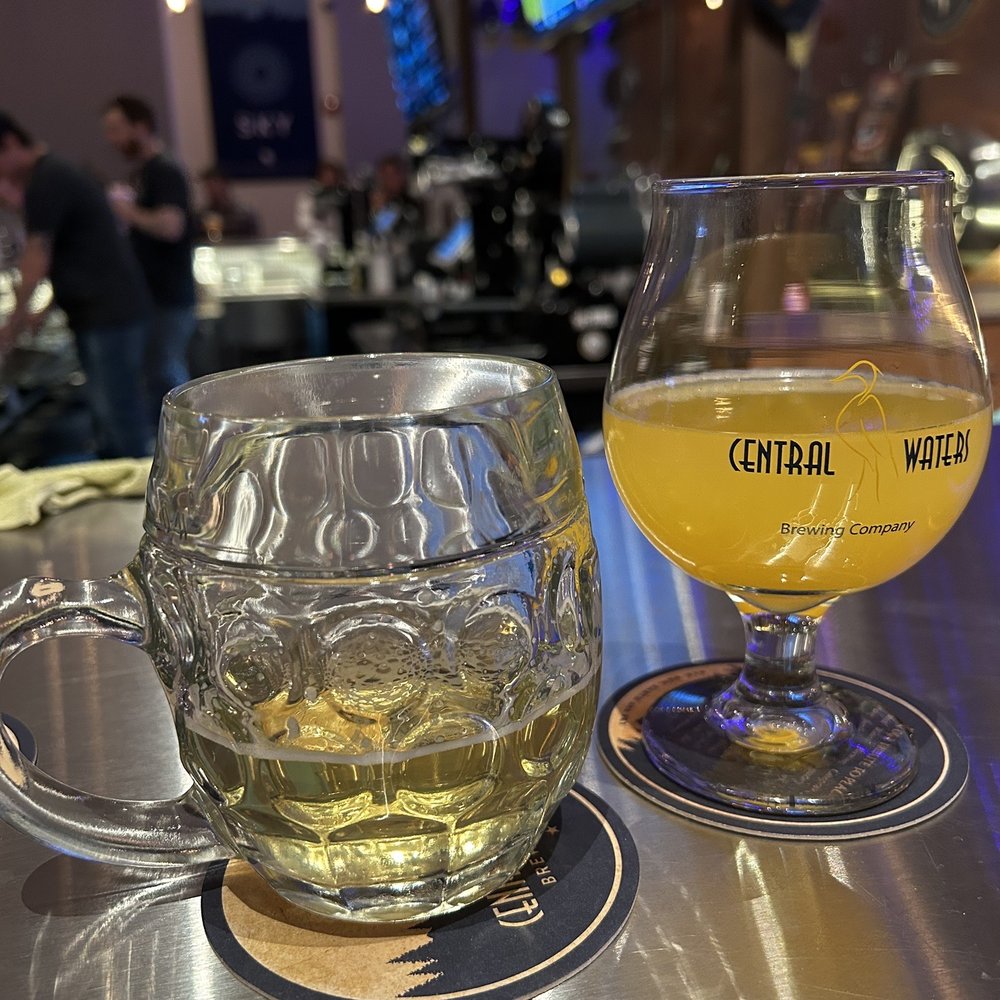 Central Waters Brewing Milwaukee - Mango sour and Pilsner - Brewpubs Near Me - Milwaukee, Wisconsin Central Waters Brewing Milwaukee - Mango sour and Pilsner - Brewpubs Near Me - Milwaukee, Wisconsin