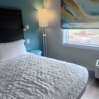 Tru by Hilton Ashburn One Loudoun - Bed - Hotels Near Me - Ashburn, Virginia Tru by Hilton Ashburn One Loudoun - Bed - Hotels Near Me - Ashburn, Virginia