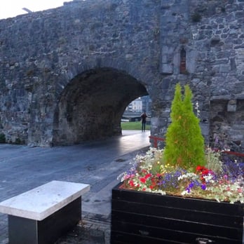 Spanish Arch - An Poirse Caoch - Spanish Arch - Shopping Near Me - Galway, G Spanish Arch - An Poirse Caoch - Spanish Arch - Shopping Near Me - Galway, G
