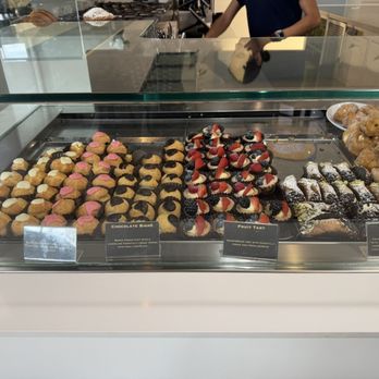 Carrara's Pastries - Pastries - Desserts Near Me - Moorpark, California