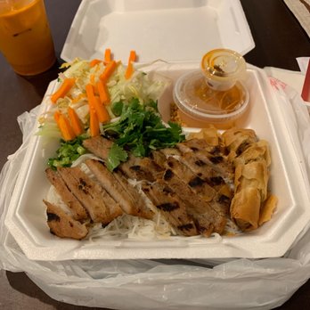 Pho Apple - Crispy Egg Roll and Julienne Pork Skin Vermicelli Super yummy! - Vietnamese Near Me - Plano, Texas Pho Apple - Crispy Egg Roll and Julienne Pork Skin Vermicelli Super yummy! - Vietnamese Near Me - Plano, Texas