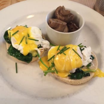 Southern Cross Cafe - Eggs Florentine with extra mushroom. Fair price under £10. - Coffee & Tea Near Me - Edinburgh, EDH Southern Cross Cafe - Eggs Florentine with extra mushroom. Fair price under £10. - Coffee & Tea Near Me - Edinburgh, EDH