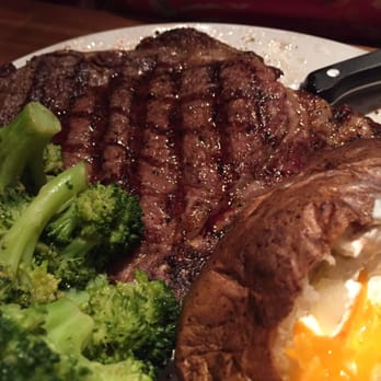 Cheddar's Scratch Kitchen - 20oz Bone in Porter House. - American Near Me - Fort Myers, Florida Cheddar's Scratch Kitchen - 20oz Bone in Porter House. - American Near Me - Fort Myers, Florida