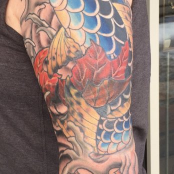 Mom's Custom Tattoo & Body Piercing - Piercing Near Me - Spokane, Washington