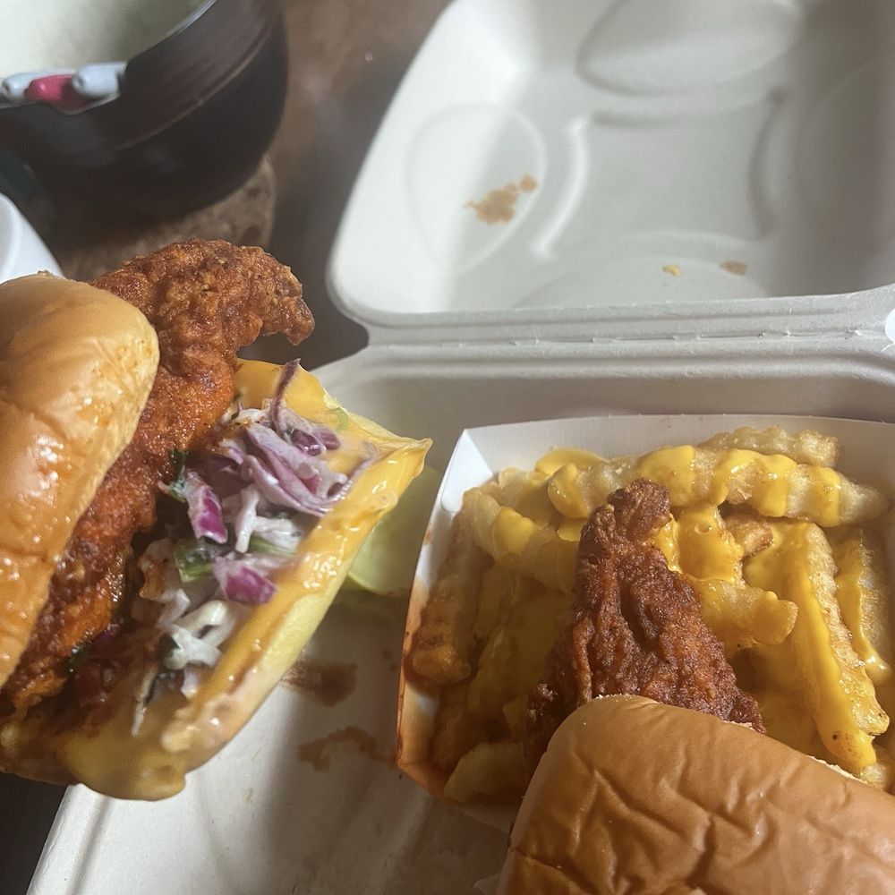 Dave's Hot Chicken - Dave's #2 2 Sliders w/ Fries - Chicken Shop Near Me - Washington, DC, District of Columbia