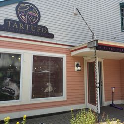 Tartufo - Tartufo's entrance