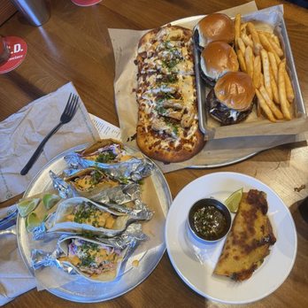 HI Sliders - Kalua Pulled Pork Taco Blackened Shrimp Taco Birria Taco All-American Burger Chicken Cordon Bleu - Food Trucks Near Me - Mililani, Hawaii