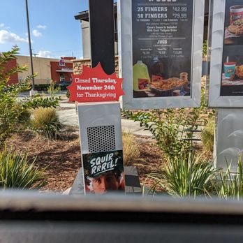 Raising Cane's Chicken Fingers - Drive thru - Fast Food Near Me - Orange, California